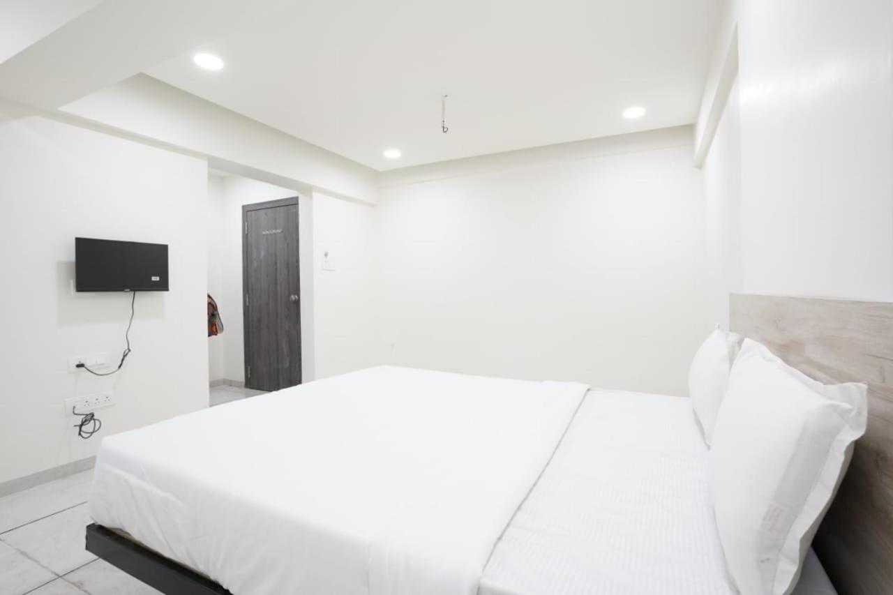Hotel Bhakti Inn Nashik Exterior foto